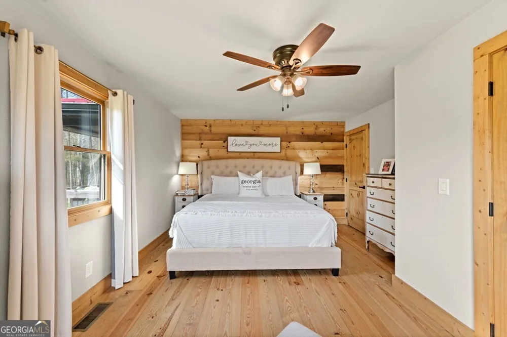 384 Maxwell RD Blue Ridge, GA 30513