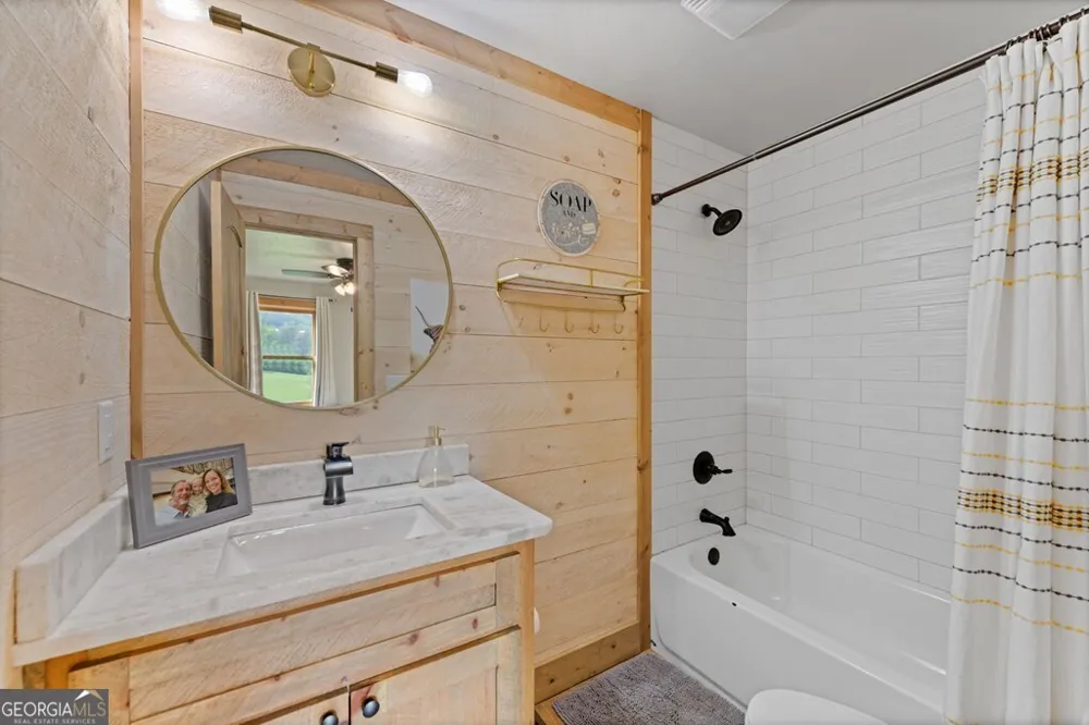 384 Maxwell RD Blue Ridge, GA 30513