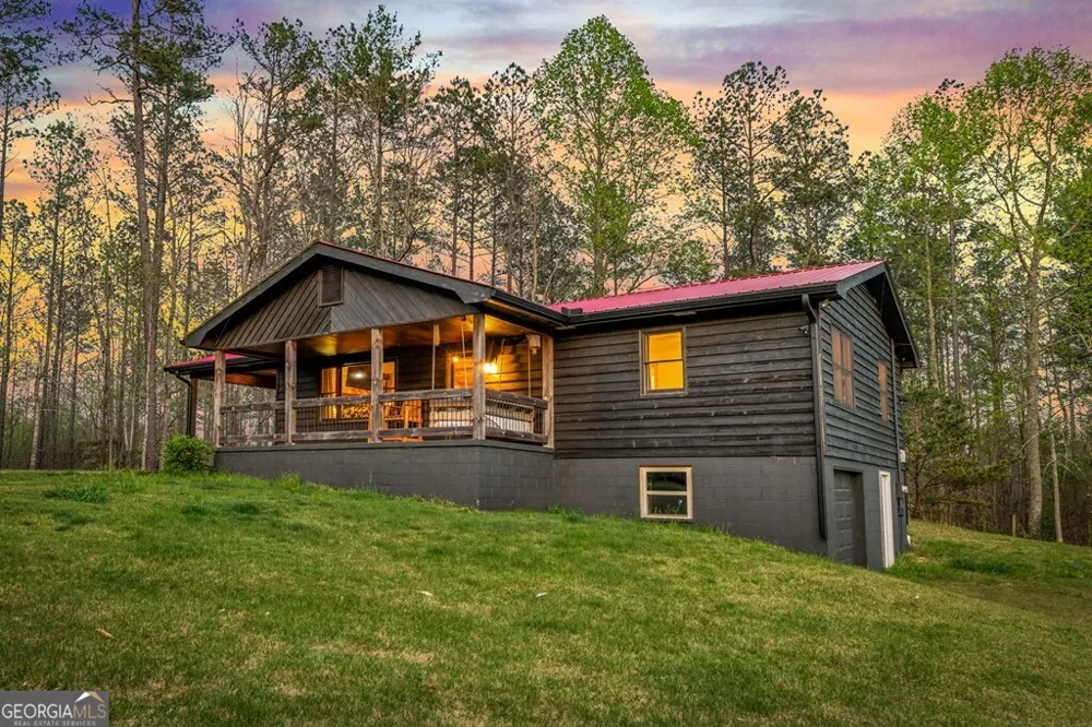 384 Maxwell RD Blue Ridge, GA 30513