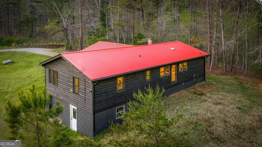 384 Maxwell RD Blue Ridge, GA 30513