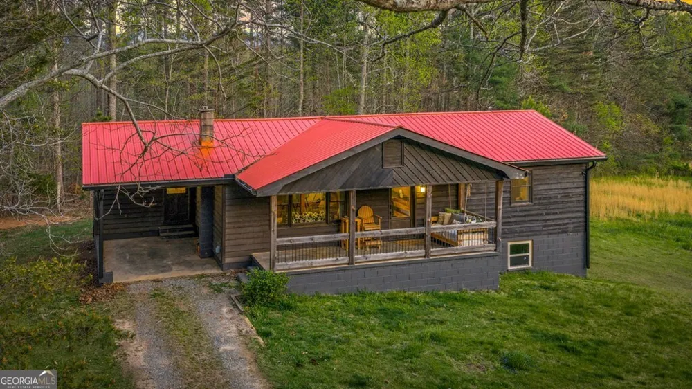 384 Maxwell RD Blue Ridge, GA 30513