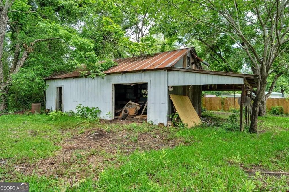 315 Second ST Danville, GA 31017