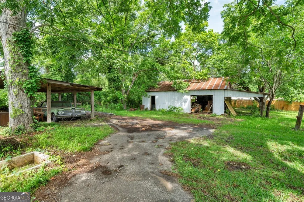 315 Second ST Danville, GA 31017