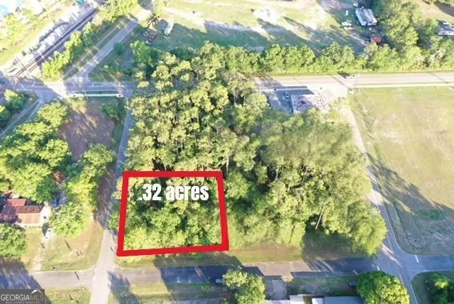 2 Park ST Homeland, GA 31537
