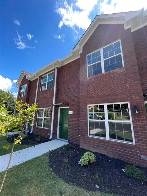 2447 Terrace View Nw