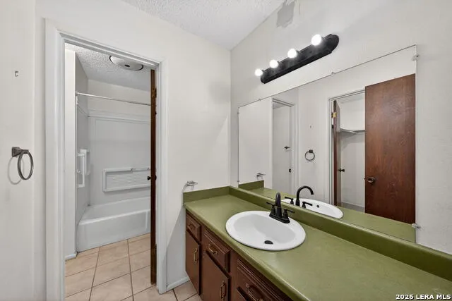 100 Crestline Pleasanton, TX 78064