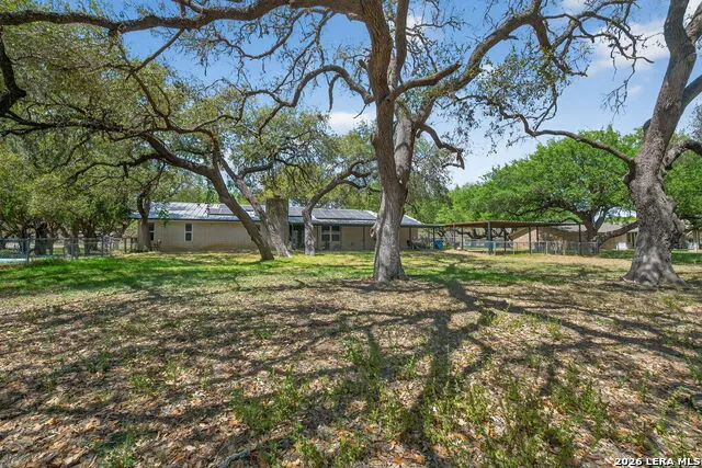 100 Crestline Pleasanton, TX 78064