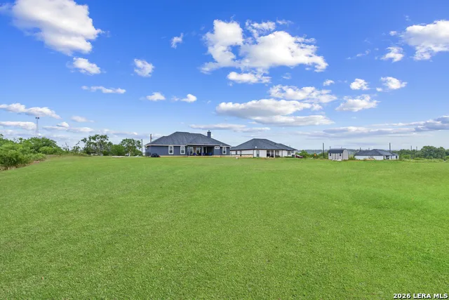 9991 Crow Ln Adkins, TX 78101