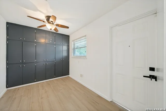 517 BALFOUR DR Windcrest, TX 78239