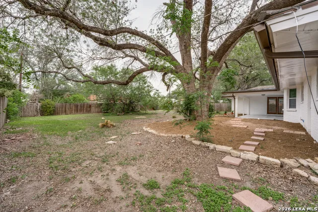 517 BALFOUR DR Windcrest, TX 78239