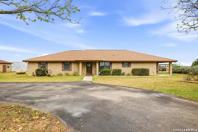 13915 Dusty Fields Schertz, TX 78154
