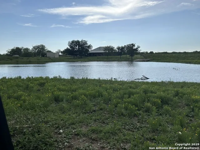 1912 Seminole Tr Dale, TX 78616