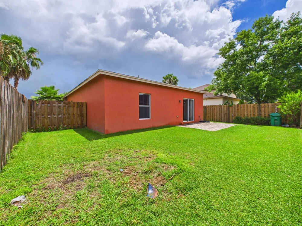 157 Blue Grotto Drive Fort Pierce, FL 34945