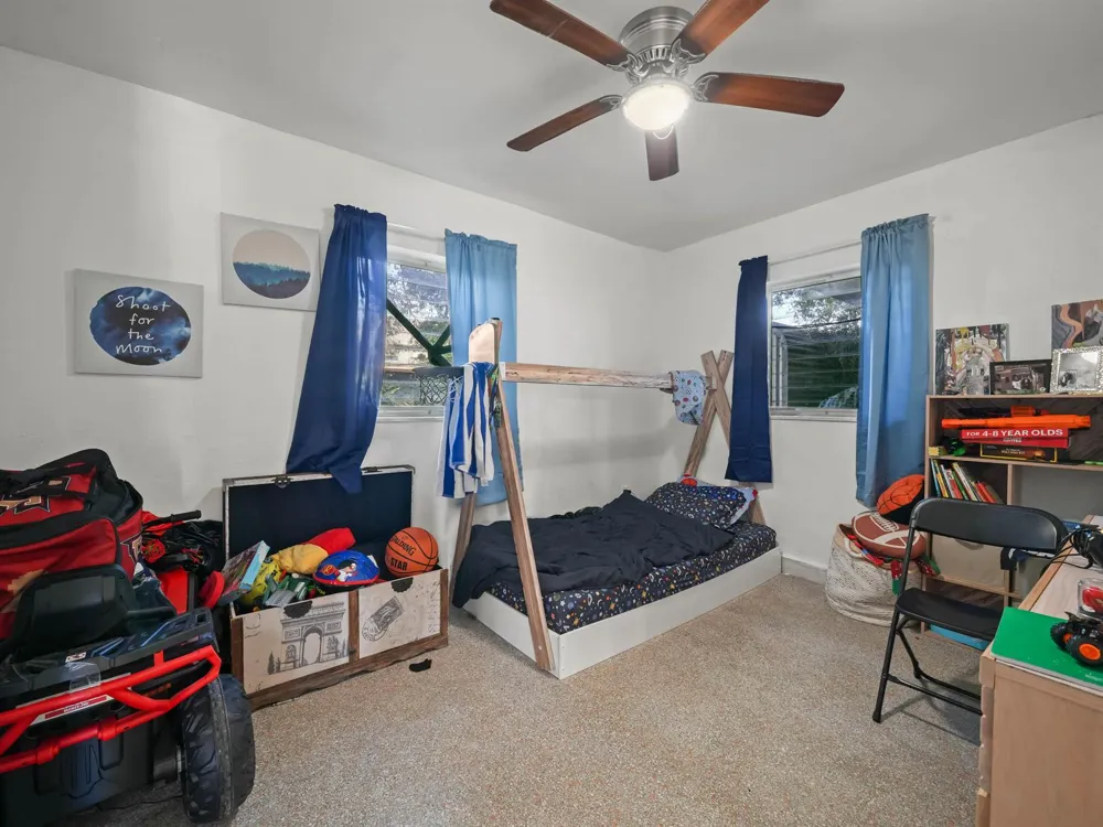 657 Ave C SW Winter Haven, FL 33880