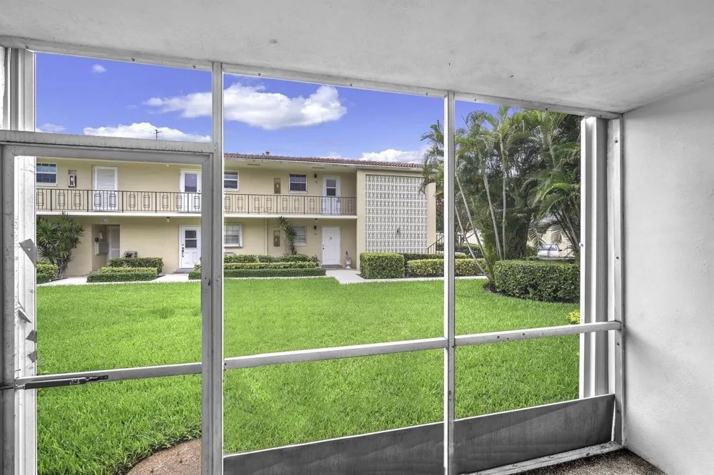 2130 NE 36th Street #63 Lighthouse Point, FL 33064