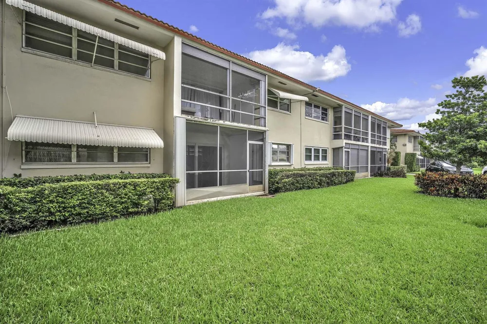 2130 NE 36th Street #63 Lighthouse Point, FL 33064