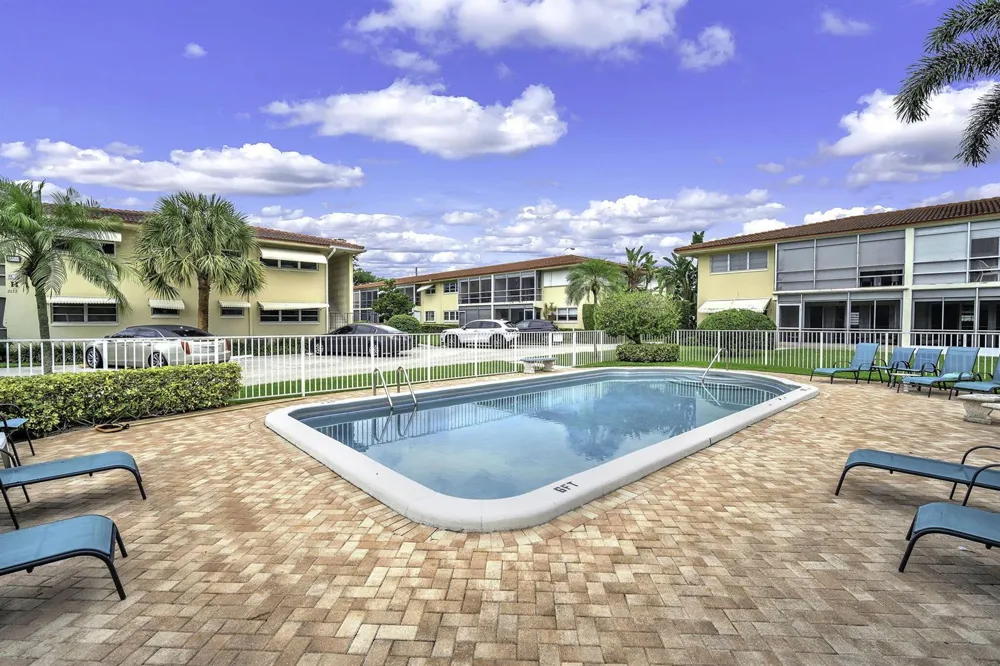 2130 NE 36th Street #63 Lighthouse Point, FL 33064