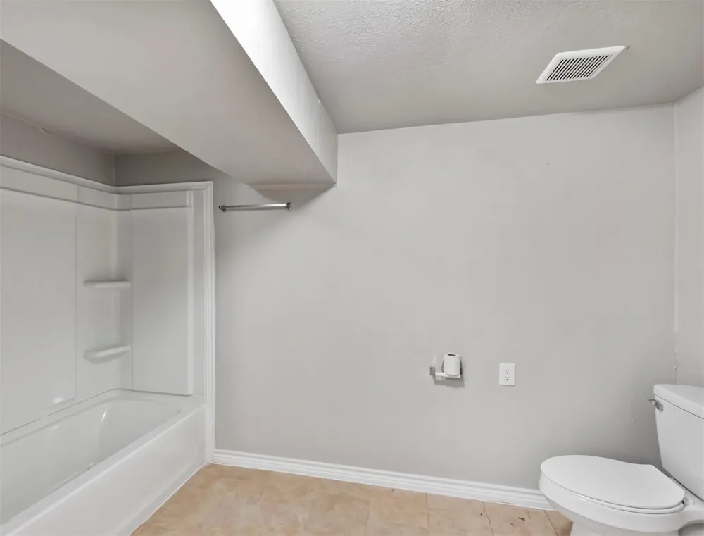 741 Vine Street Clute, TX 77531