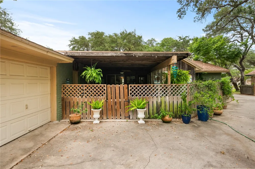 1965 Chandler Place Ingleside, TX 78362