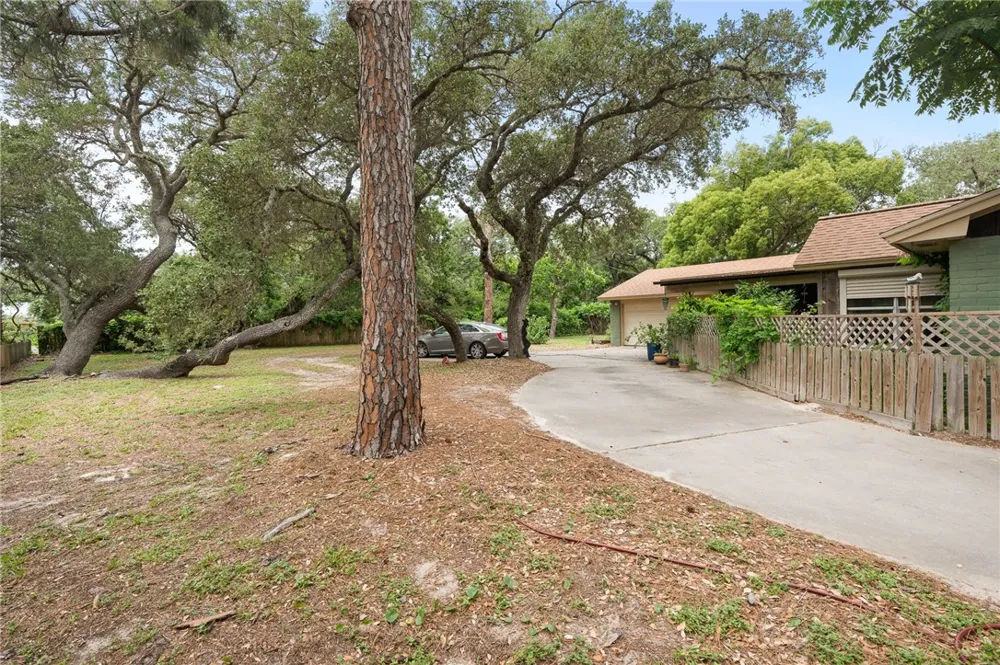 1965 Chandler Place Ingleside, TX 78362