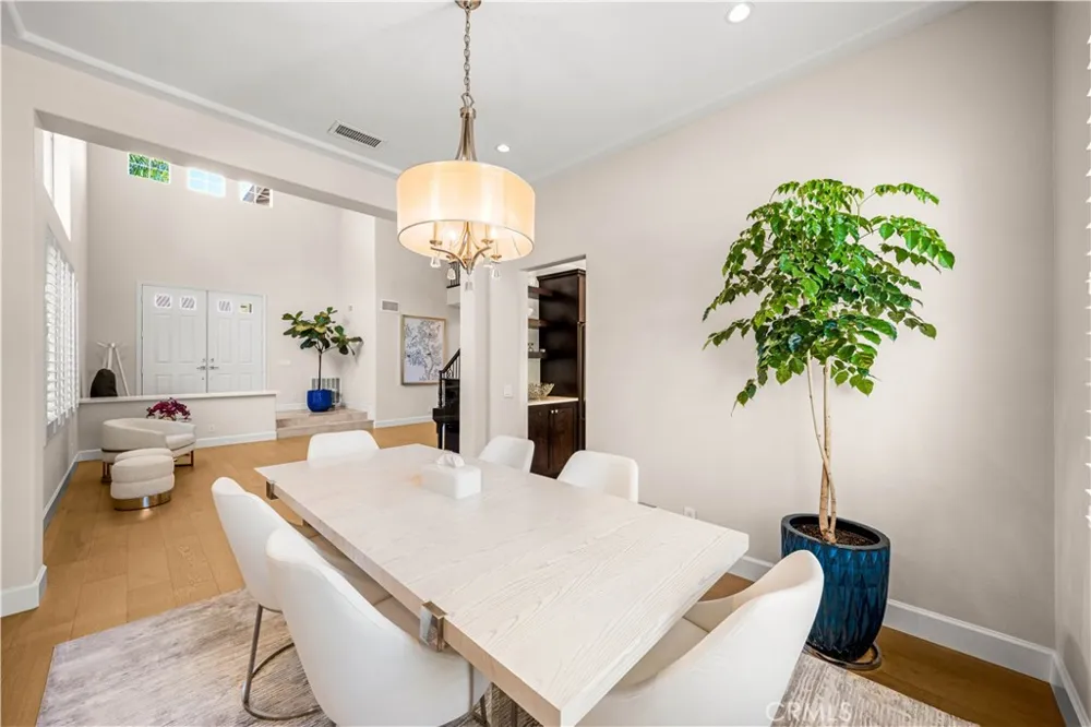 10935 Osterman Avenue Tustin, CA 92782