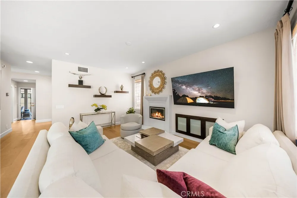 10935 Osterman Avenue Tustin, CA 92782