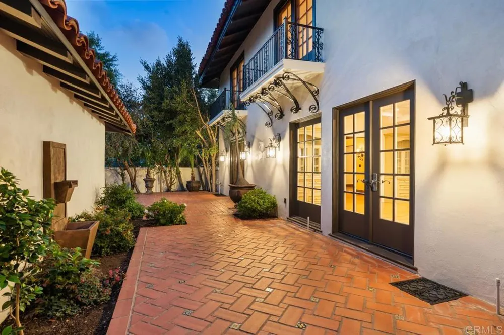 1015 Alameda Boulevard Coronado, CA 92118