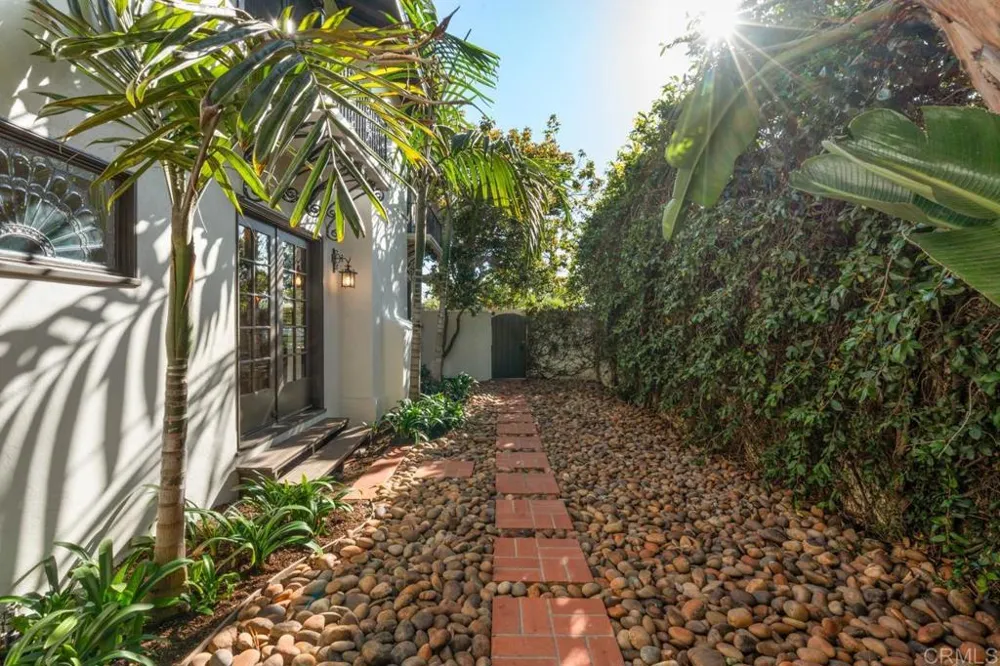1015 Alameda Boulevard Coronado, CA 92118