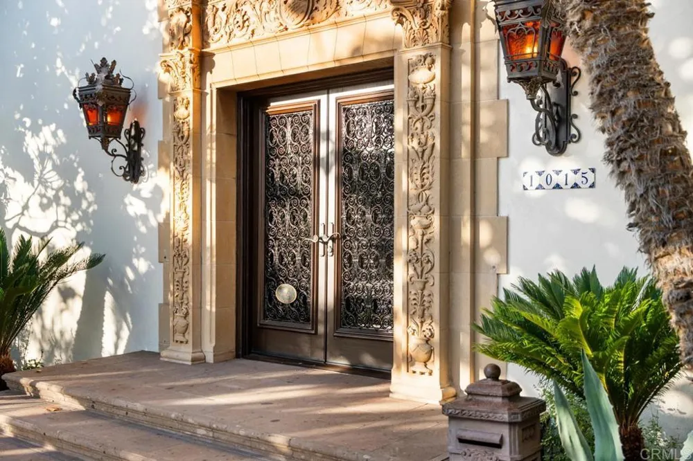 1015 Alameda Boulevard Coronado, CA 92118