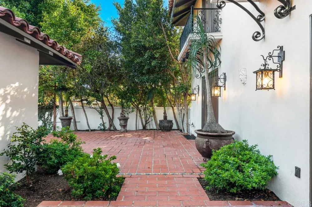 1015 Alameda Boulevard Coronado, CA 92118