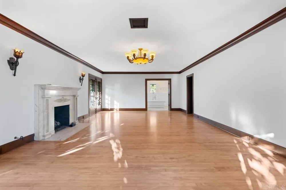 1015 Alameda Boulevard Coronado, CA 92118
