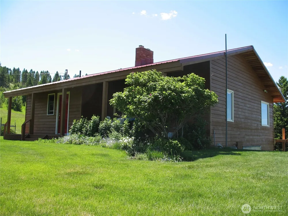 40 TURNER HOMESTEAD ROAD Oroville, WA 98844