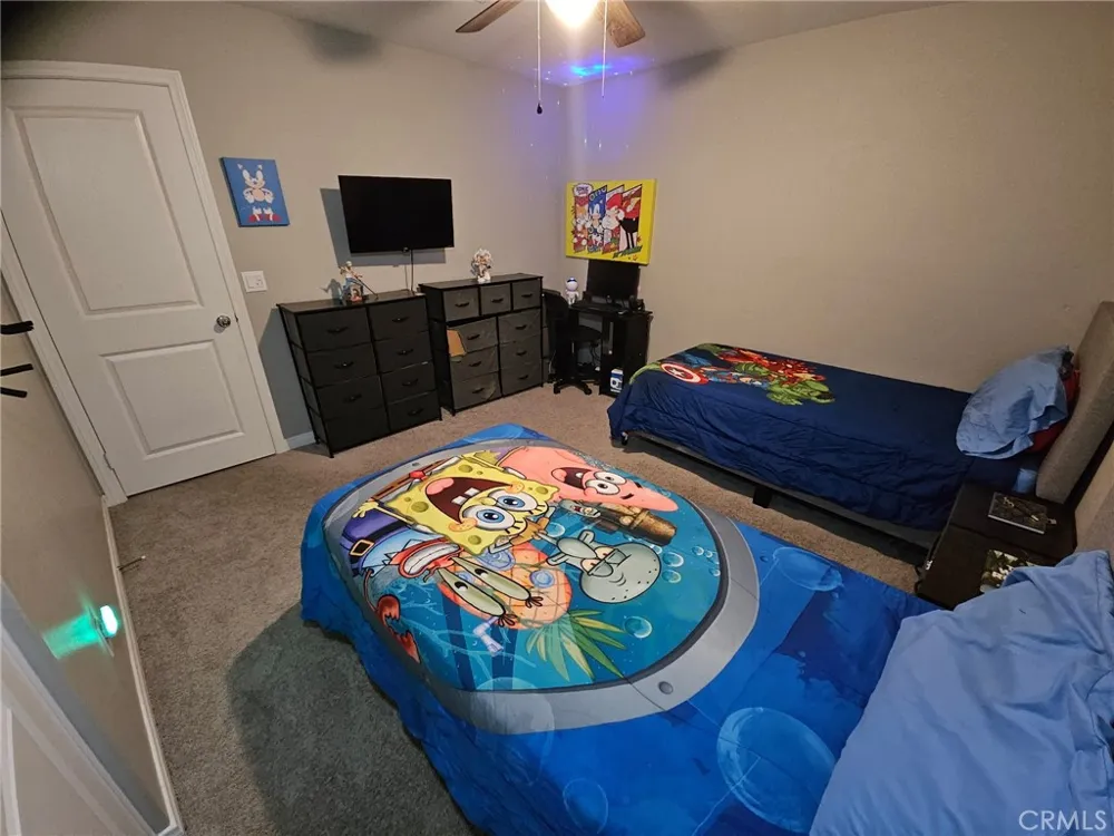 4633 Eagle Perris, CA 92571