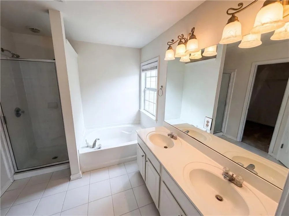 4660 Creekside Villas Way SE Smyrna, GA 30082