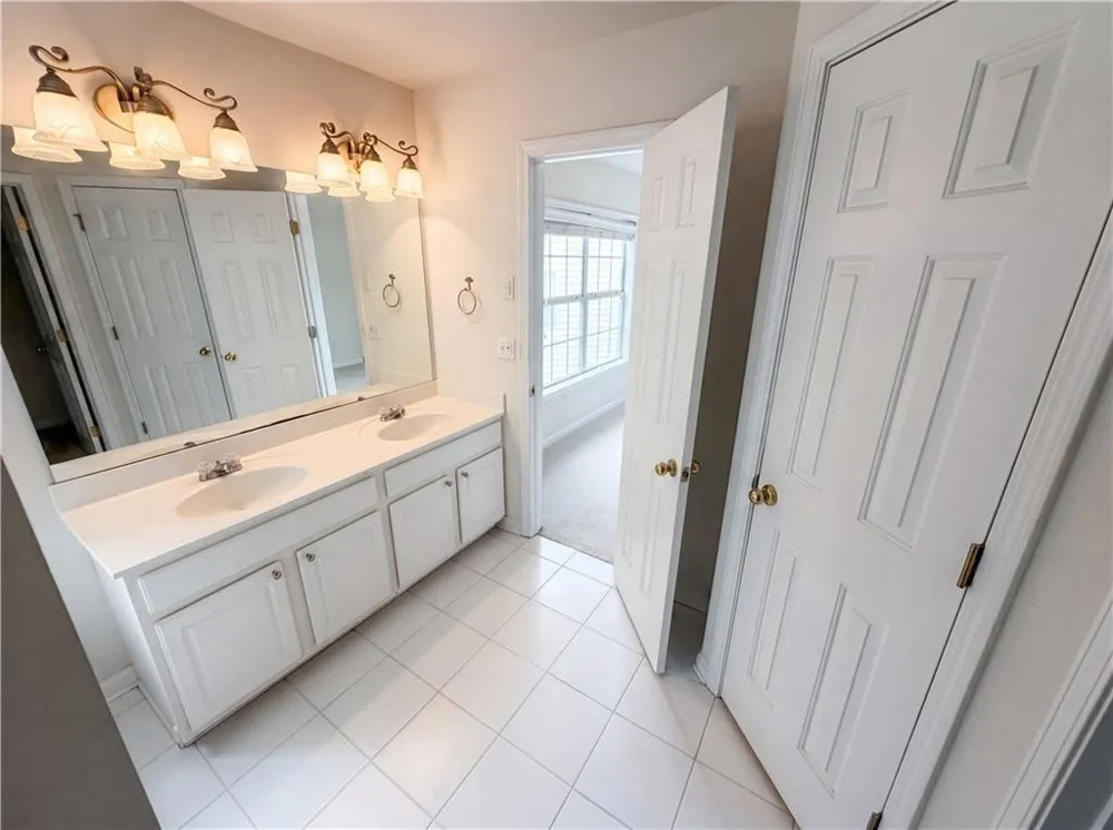 4660 Creekside Villas Way SE Smyrna, GA 30082