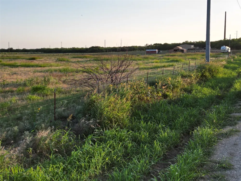 CR 320 Cisco, TX 76437