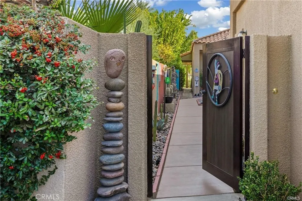 21 Colonial Rancho Mirage, CA 92270