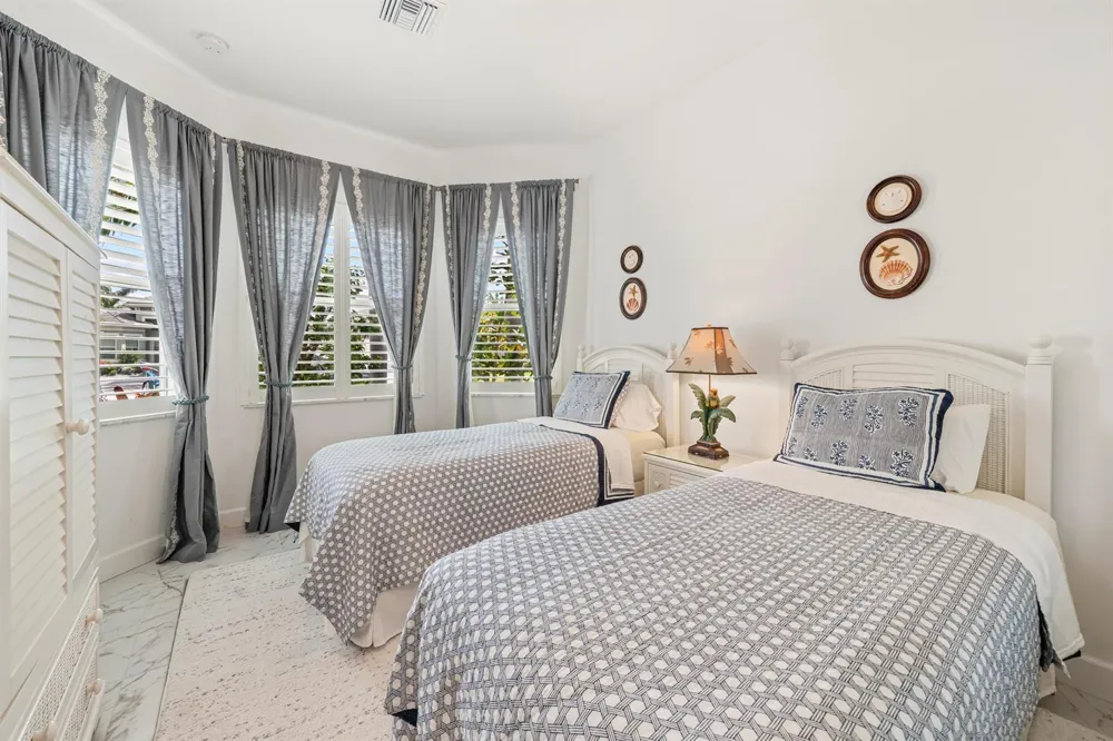 12879 Parrot Pond Road Boynton Beach, FL 33473