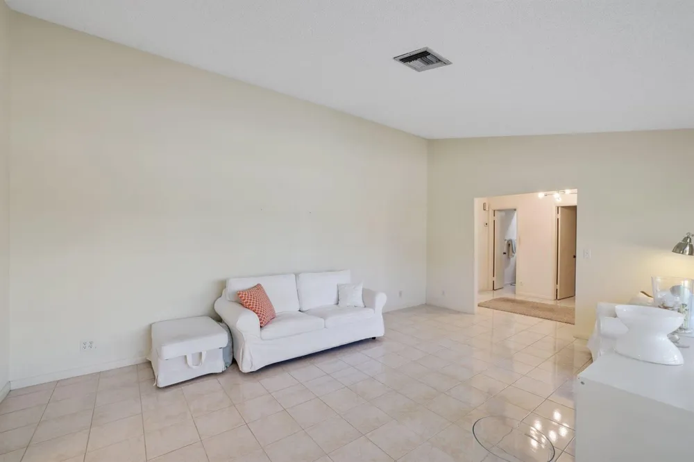 970 Orchid Lane Gulf Stream, FL 33483