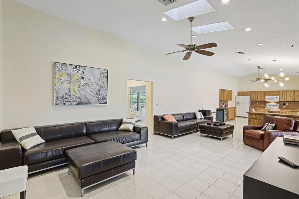 970 Orchid Lane Gulf Stream, FL 33483