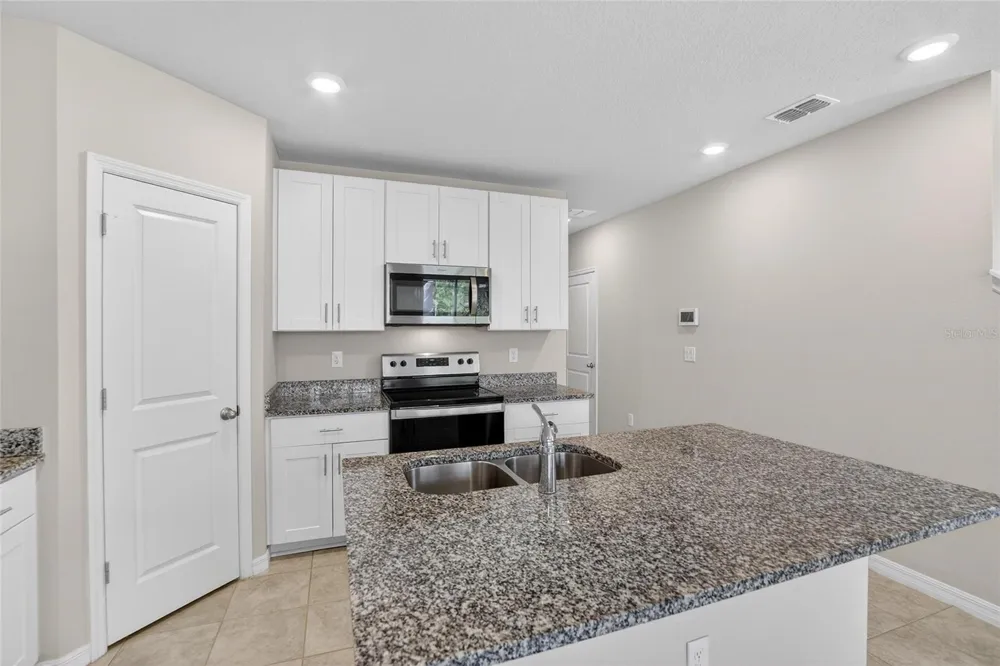 2710 SCARLET BAY PLACE Brandon, FL 33510