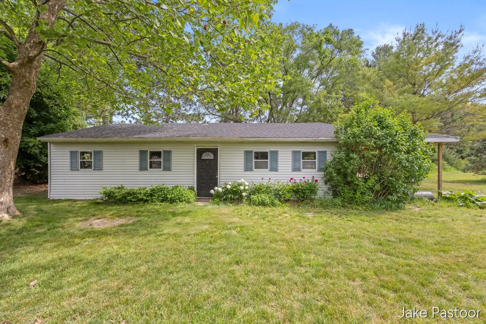 9951 10 Mile Road NE Oakfield Township, MI 49341