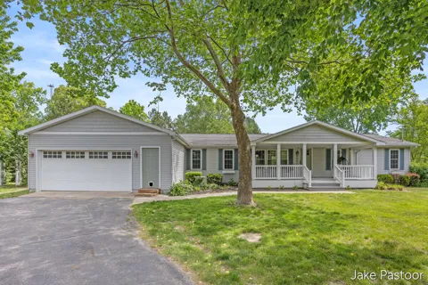 9951 10 Mile Road NE