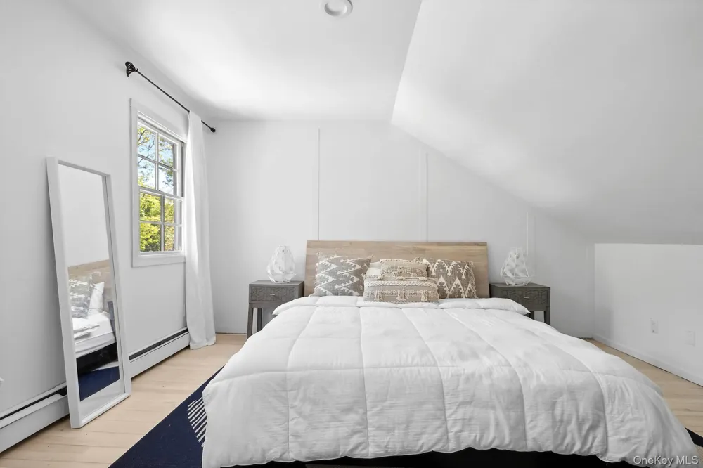 12 North Quarter Rd Westhampton, NY 11977