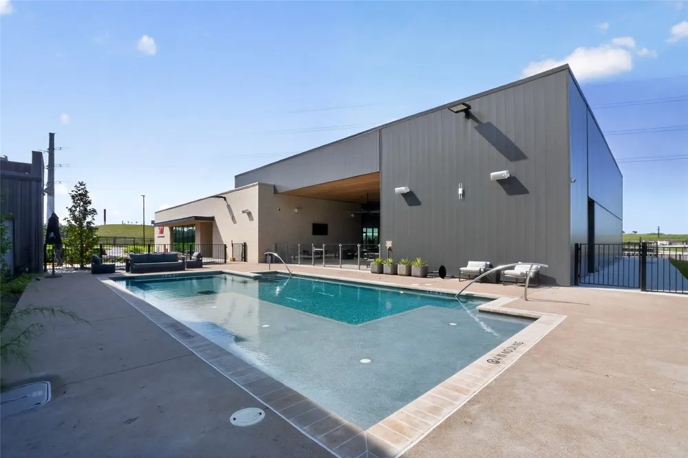 8001 Circuit of the Americas Boulevard #1508 Del Valle, TX 78617