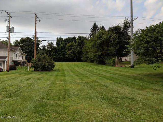 1025 E Front Street Buchanan, MI 49107
