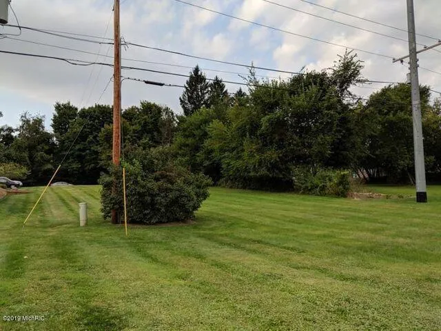 1025 E Front Street Buchanan, MI 49107