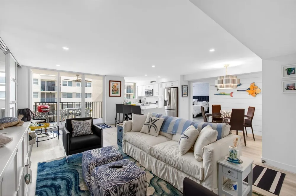 1236 Hillsboro Mile #406 Hillsboro Beach, FL 33062