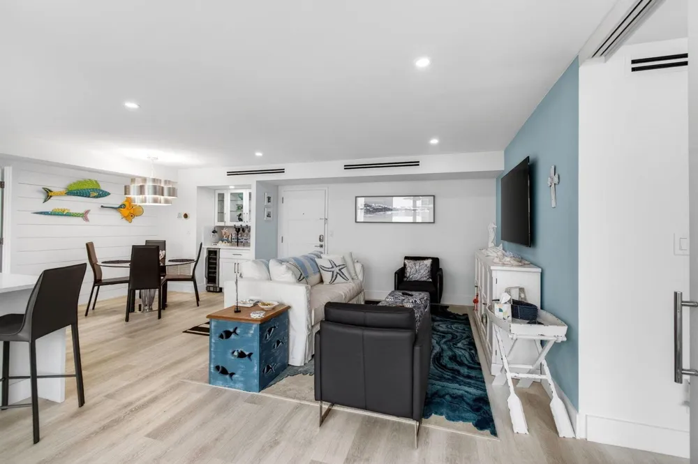1236 Hillsboro Mile #406 Hillsboro Beach, FL 33062