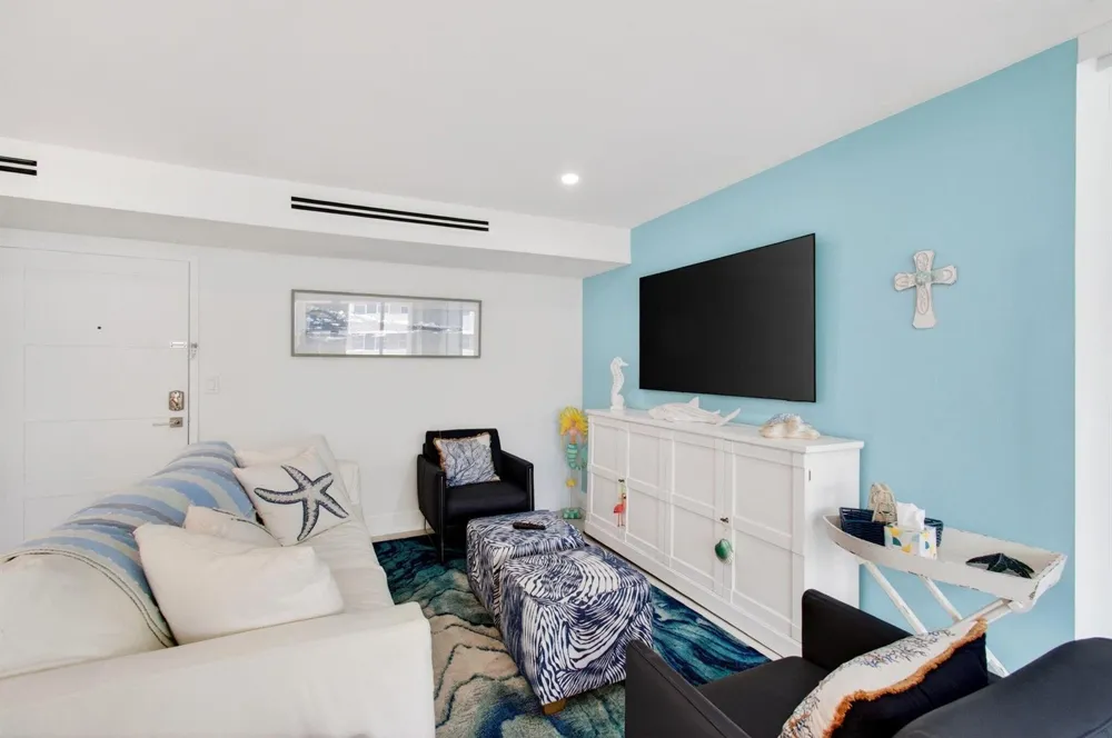 1236 Hillsboro Mile #406 Hillsboro Beach, FL 33062